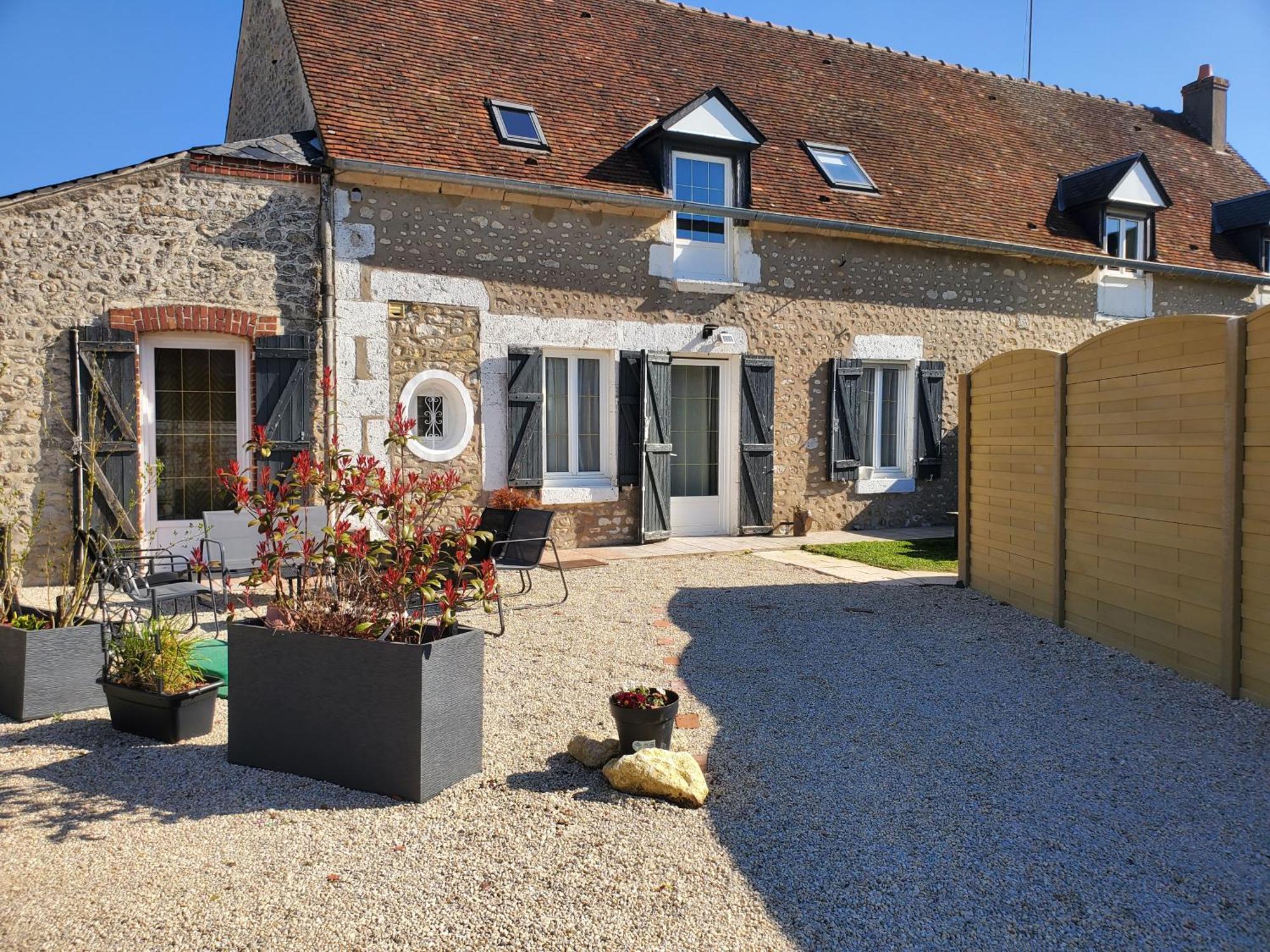 La Petite Folie Bed & Breakfast Eole-en-Beauce Luaran gambar